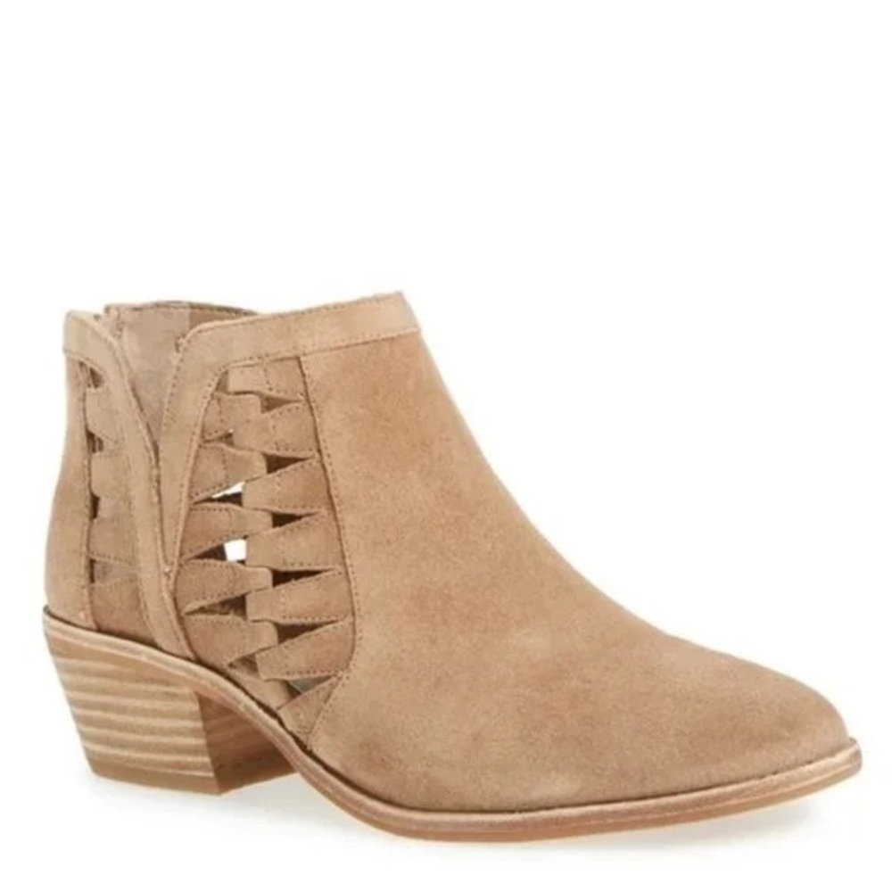 VINCE CAMUTO - 'Peera' Cutout Bootie, Khaki suede, Size 8